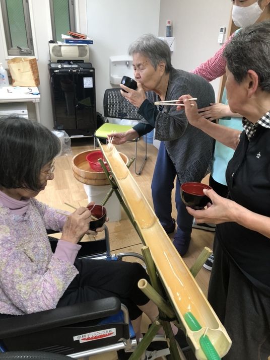 竹を使ったお茶の時間