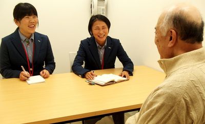 面談中の様子の居室  