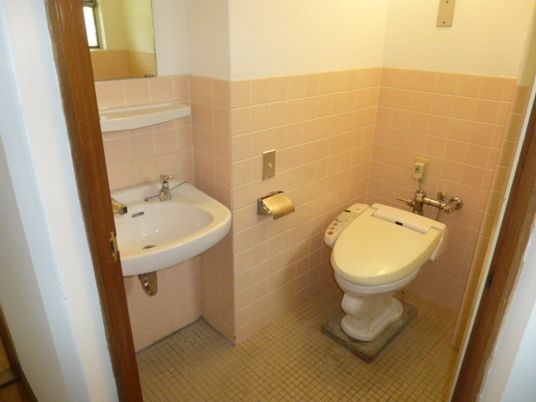 清潔なトイレ設備