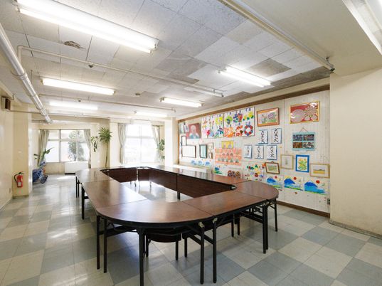 創作活動展示の多機能室