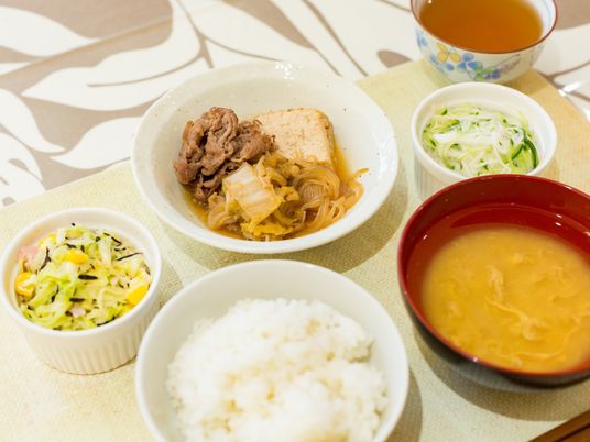 バランスの取れた食事内容