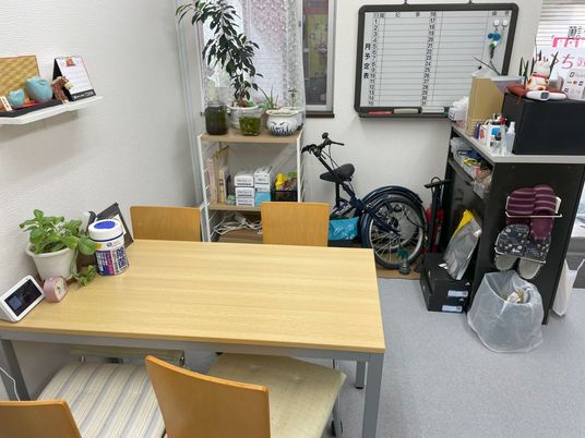 植物が置かれた室内