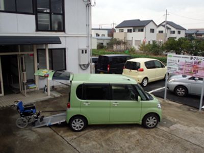 車椅子の乗降ができる外観