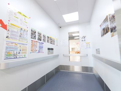 情報掲示の廊下