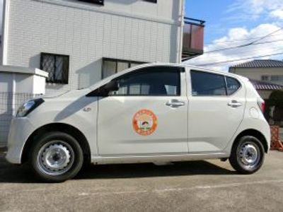 送迎用の車