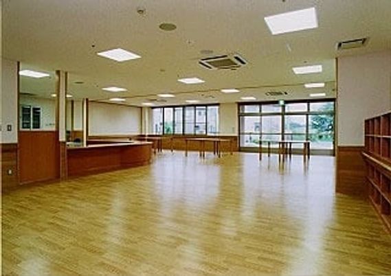 広々とした室内空間