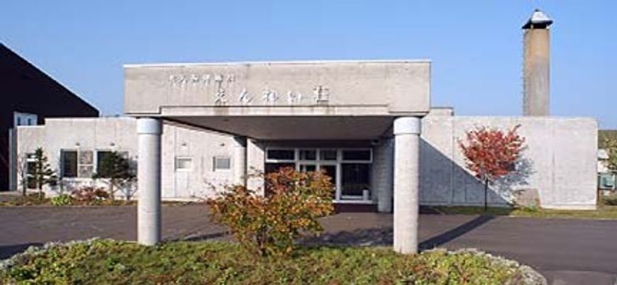 立派な玄関の外観