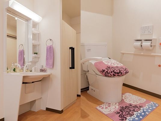 清潔感のあるトイレスペース