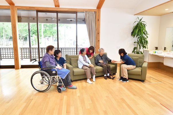 自然光あふれる共用エリア