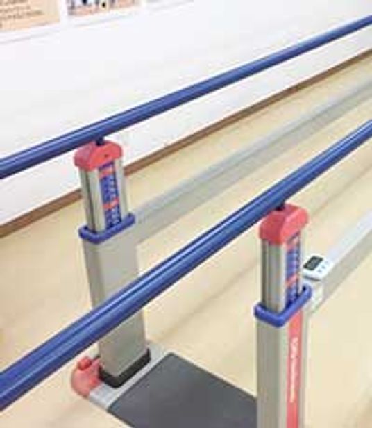 機能訓練器具のある部屋