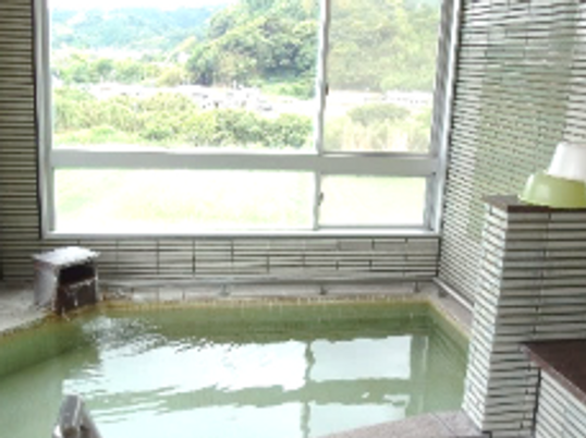 自然が見える浴室