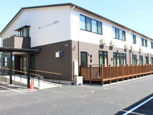 清潔感のある建物の外観