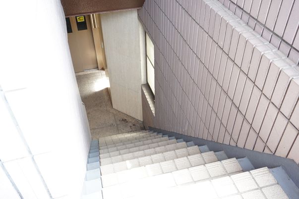 階段と廊下の一部