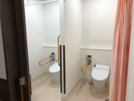 バリアフリーのトイレ設備