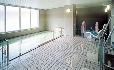 広々とした浴室