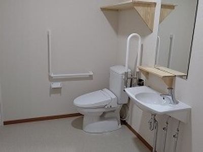 バリアフリー対応の洗面所