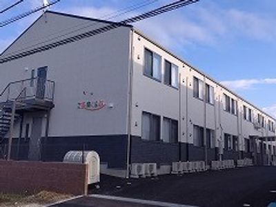 静かな住宅街の外観