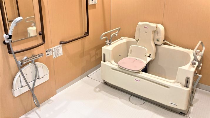 機能的な浴室