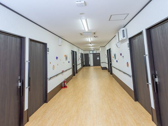 施設の綺麗な廊下