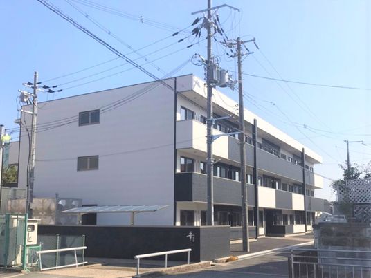 清潔感のある建物の外観