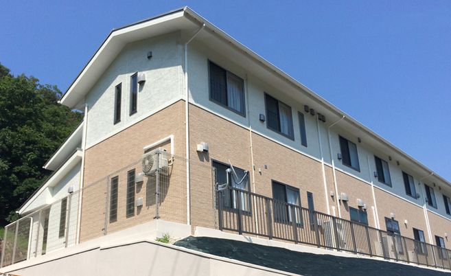 爽やかな外観の建物
