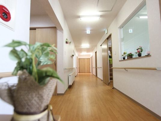 清潔感のある廊下