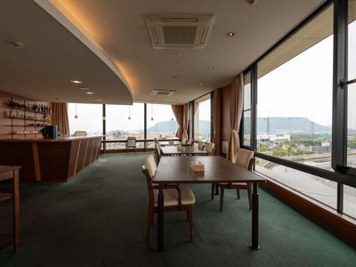 広々とした清潔な食堂