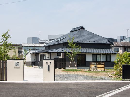 和風デザインのきれいな外観