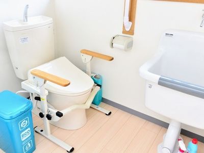 バリアフリーのトイレ設備