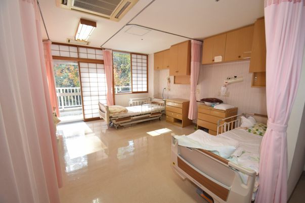 日差しが差し込む居室