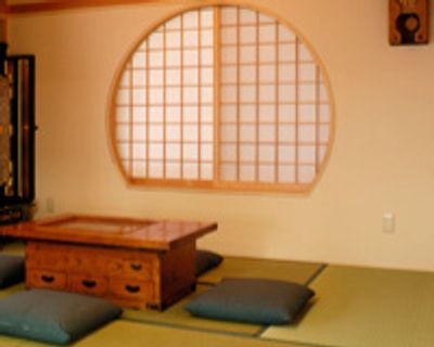 落ち着いた雰囲気の和室