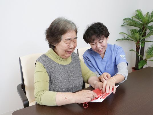 ケアスタッフと利用者の交流