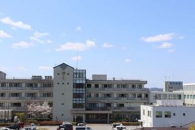 開放的な建物外観
