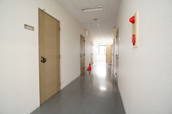 清潔感のある廊下