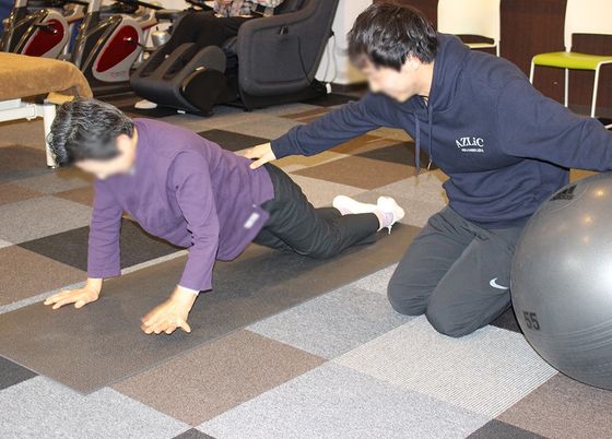 指導を受ける機能訓練室