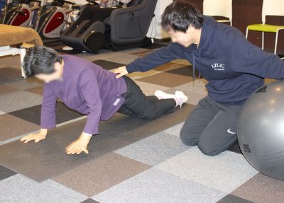 指導を受ける機能訓練室