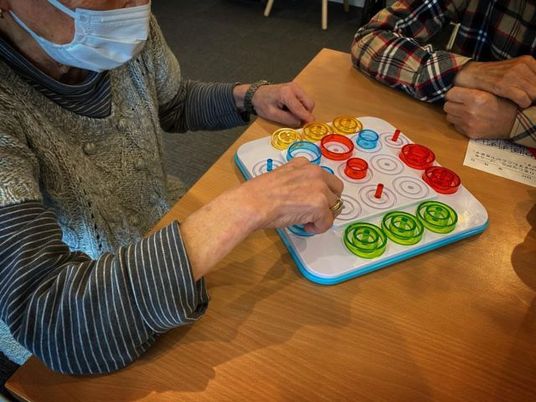ゲームを楽しむ様子の共有スペース