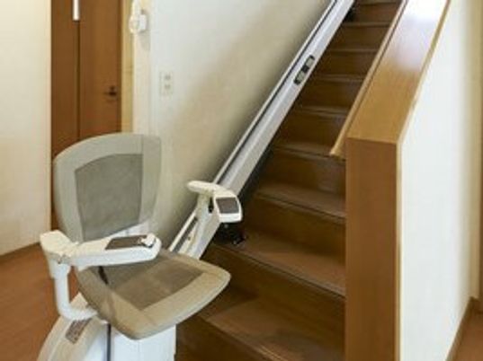 階段昇降機のある廊下