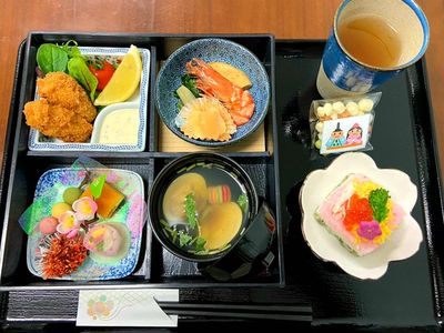 和風の彩り豊かな料理