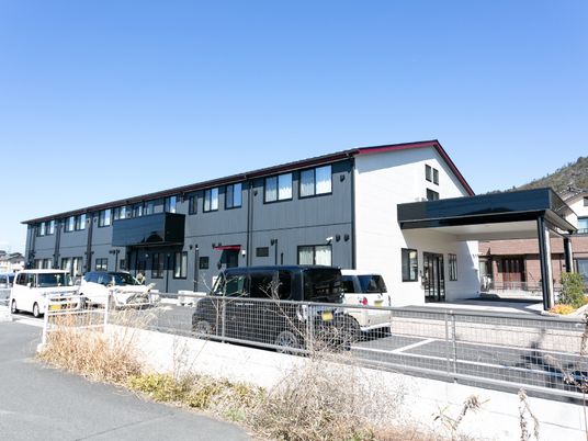 施設の外観全景