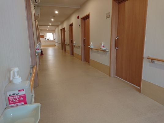 ゆったりとした廊下
