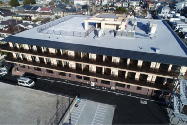 3階建ての外観