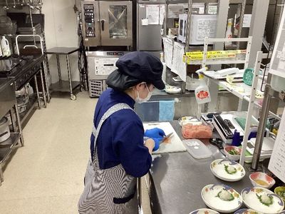 スタッフ調理作業