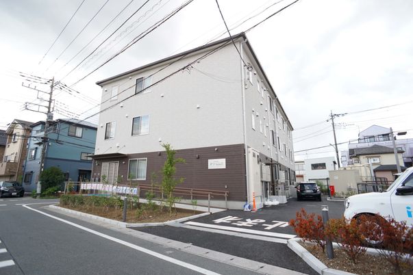 清潔感ある施設の外観