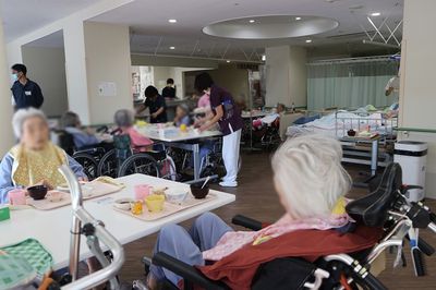 テーブルと活動の様子
