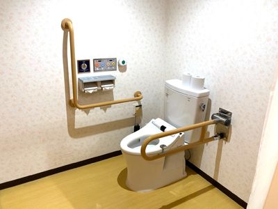 バリアフリー対応のトイレ