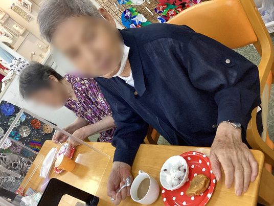 お食事中の様子