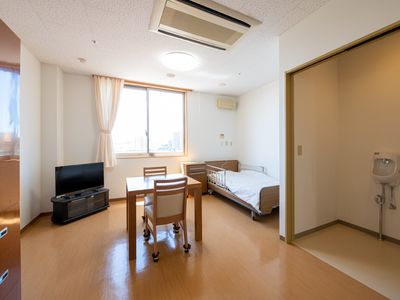 明るい清潔な居室