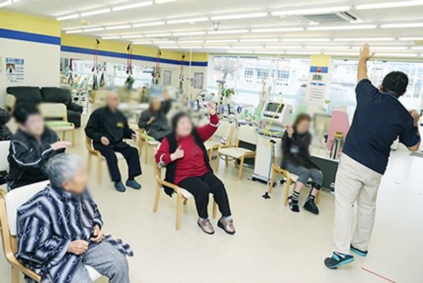 アクティビティ中の機能訓練室