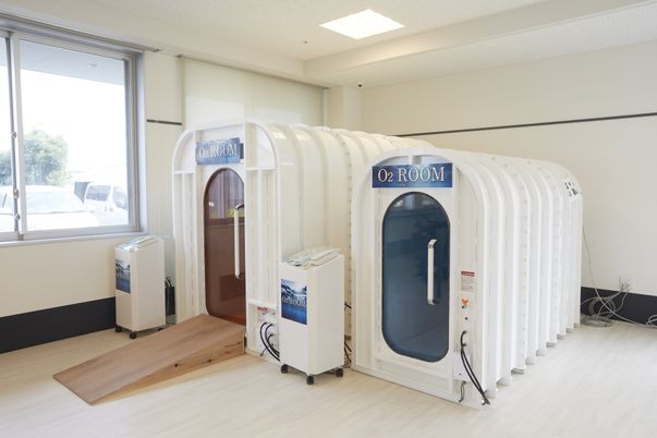 酸素カプセルのある部屋